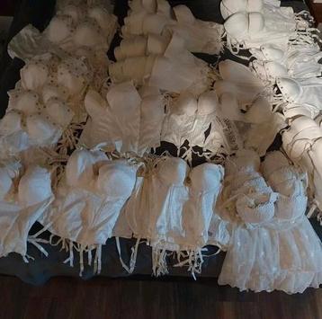 Partij lingerie / nieuw / 85 stuks / korset / torselet  beschikbaar voor biedingen