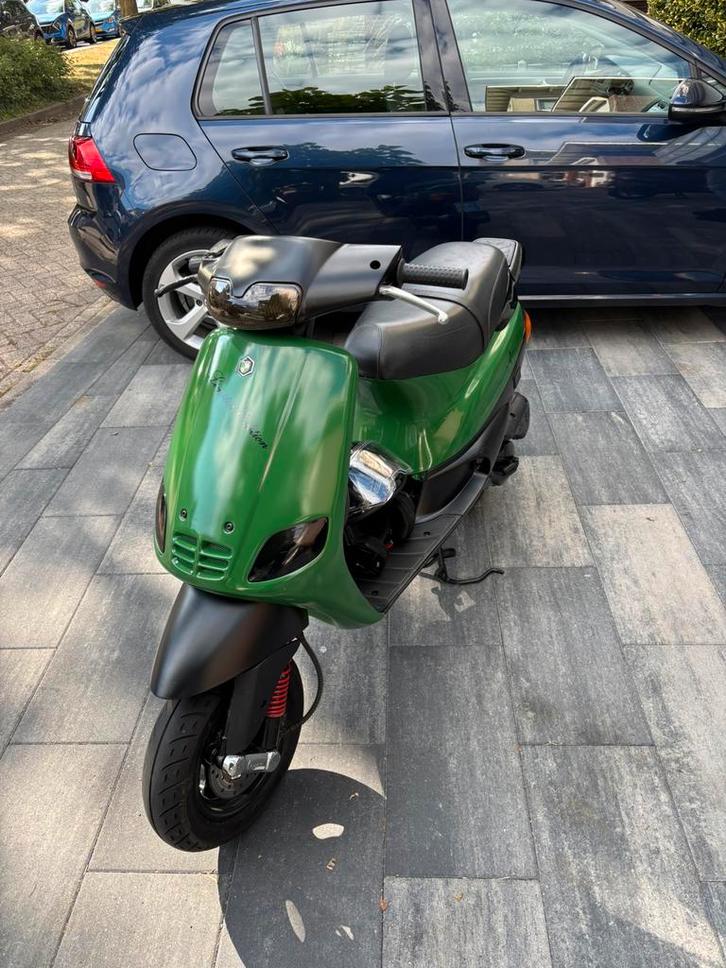 Zip type 3 70cc, Fietsen en Brommers, Scooters | Piaggio, Zo goed als nieuw, Overige modellen, Maximaal 45 km/u, Benzine, Ophalen