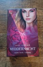 Boek lara adrian middernacht renate vijfde deel 5, Boeken, Ophalen of Verzenden, Zo goed als nieuw