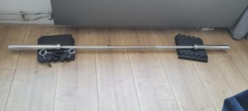 Weightlifting Bar with Clips / Halterstang met Sluitingen beschikbaar voor biedingen