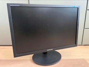 Samsung monitor 22 inch beschikbaar voor biedingen