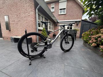 Scott Spark RC Wold Cup 2025 Rockshox  Fiight Attendant beschikbaar voor biedingen