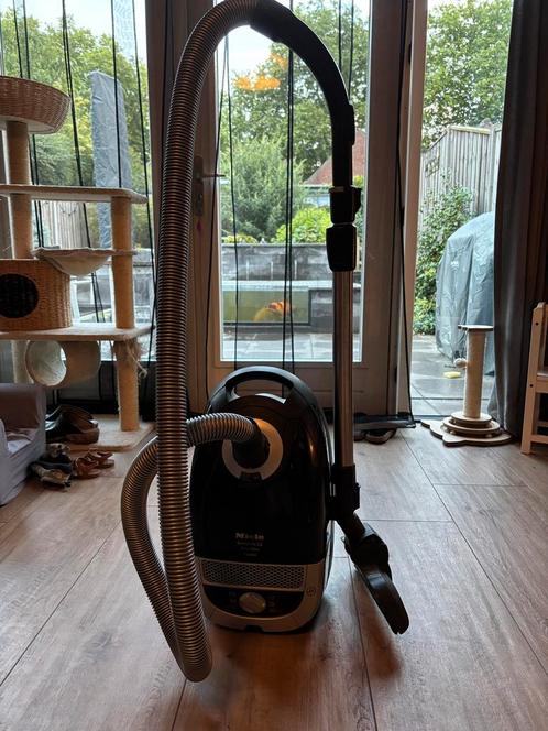 Miele complete C2 pearl plus ecoline, Witgoed en Apparatuur, Stofzuigers, Gebruikt, Stofzuiger, 1200 tot 1600 watt, Stofzak, Ophalen