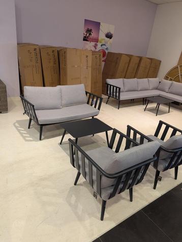 Paca stoel-bank loungeset beschikbaar voor biedingen