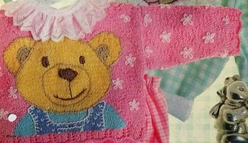 Berentrui met opgemaasde bloemetjes breipatroon beschikbaar voor biedingen