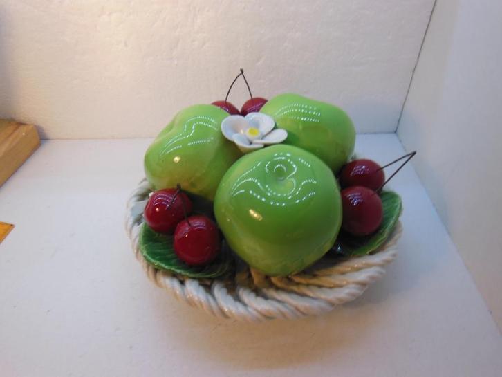 VINTAGE - FRUITSCHAALTJE  KERAMIEK, Antiek en Kunst, Curiosa en Brocante, Ophalen of Verzenden