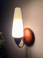 Vintage Houten Wandlamp met glazen kelk retro jaren 60/70, Huis en Inrichting, Ophalen, Gebruikt, Glas, Nvt