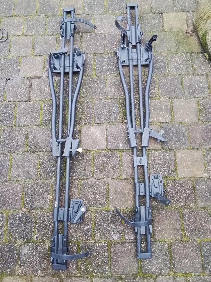 Te koop 6 x fietsendrager van Thule, Auto diversen, Fietsendragers, Dakdrager, Ophalen