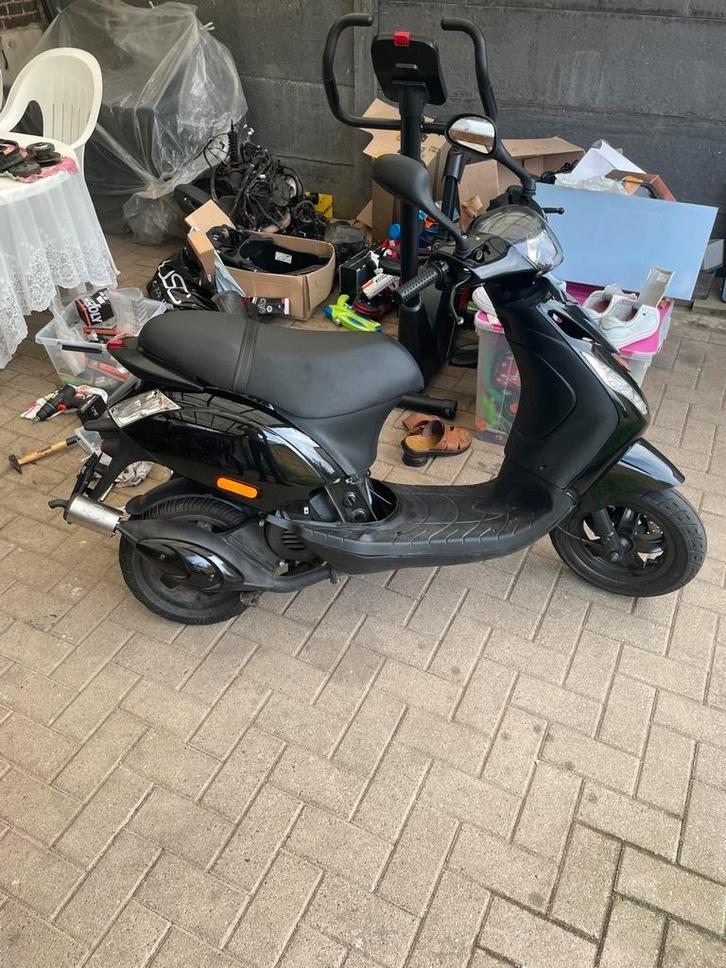 Zip 2 Takt B Klasse - 70cc Getuned!, Fietsen en Brommers, Scooters | Piaggio, Zo goed als nieuw, Zip, Maximaal 45 km/u, Tweetakt