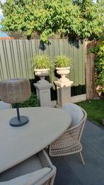 Unieke & sierlijke italiaanse betonnen bloempotten & zuilen, Ophalen, Tuin, Minder dan 60 cm, Rond