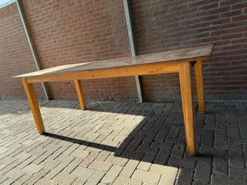 Eetkamertafel 220x100 beschikbaar voor biedingen