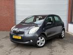 Toyota Yaris 1.3 VVTi Idols | NEW APK | NAP | AIRCO |, Voorwielaandrijving, Stof, Gebruikt, Zwart