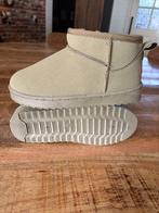 Nieuwe warme comfortabele boots maat 38 en ook maat 40, Ophalen of Verzenden, Nieuw, Zwart, Snowboots