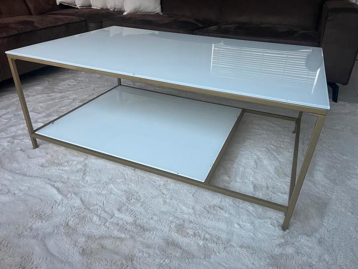 Jysk Salontafel Glas Rechthoekig Goud, Huis en Inrichting, Tafels | Salontafels, Zo goed als nieuw, Minder dan 50 cm, 100 tot 150 cm