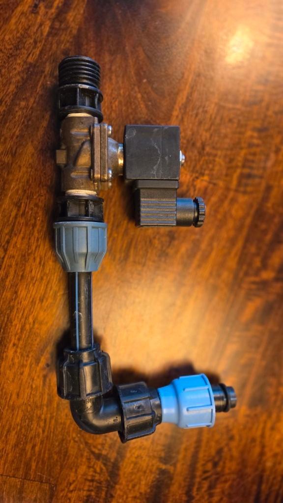 Electrische klep besproeiingspomp oid, Tuin en Terras, Waterpompen, Zo goed als nieuw, Elektrisch, Overige typen, Ophalen of Verzenden