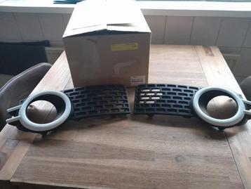 Geheel Nieuw - Originele Mistlamp Omlijsting Suzuki Ignis MF beschikbaar voor biedingen