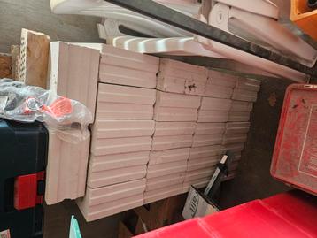 22 Kalzandsteen blokken 44 x 10 x 20 beschikbaar voor biedingen