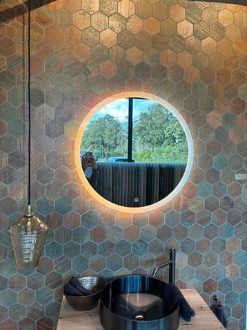 Badkamer spiegel met led verlichting beschikbaar voor biedingen