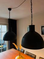 2 grijze  Eettafel Lampen - Vanaf 3 Januari, Ophalen of Verzenden, Gebruikt, Metaal, Minder dan 50 cm