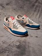 Nike Air Max Light - Blue Lacquer Size 38, Wit, Nike, Ophalen of Verzenden, Sneakers of Gympen