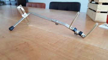 Konig & Meyer 16235-000-55 Guitar Wall Mount gitaarhaken beschikbaar voor biedingen