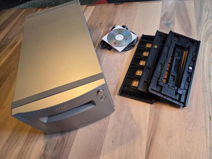 Nikon Coolscan 9000 incl 3x adapters, Computers en Software, Scanners, Gebruikt, Ophalen of Verzenden