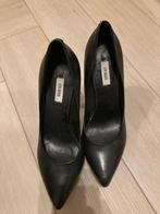 Guess Pumps - Zwart - Maat 38, Ophalen of Verzenden, Zo goed als nieuw, Zwart, Pumps