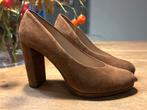 Unisa Suede Hakken Caramel Maat 39 - Nieuwstaat!, Ophalen of Verzenden, Zo goed als nieuw, Bruin, Schoenen met hoge hakken