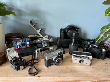 Oude foto camera’s beschikbaar voor biedingen