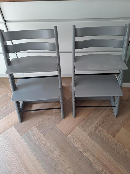 tripp trapp stoel storm grey (prijs per stuk), Kinderen en Baby's, Kinderstoelen, Zo goed als nieuw, Meegroeistoel, Ophalen