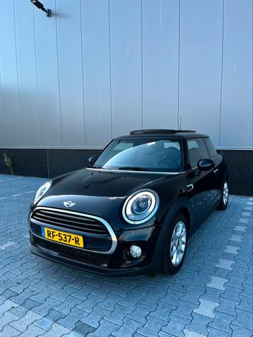 Mini 1.5 Cooper 136PK AUT 2017 Zwart beschikbaar voor biedingen