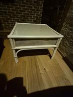 Rotan salontafel met glazen blad, Huis en Inrichting, Tafels | Salontafels, Ophalen, 50 tot 100 cm, 50 tot 100 cm, Zo goed als nieuw