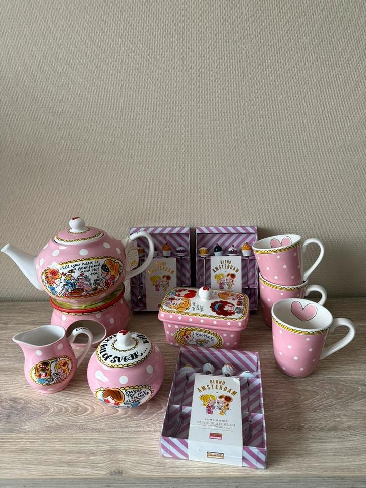 Blond Amsterdam serie even bijkletsen, Huis en Inrichting, Keuken | Servies, Nieuw, Compleet servies, Blond Amsterdam, Aardewerk