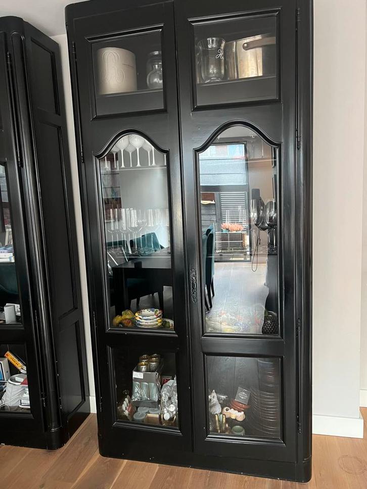 Gratis: 2 Grote Zwarte Kasten (115x40x245cm), Huis en Inrichting, Kasten | Buffetkasten, Gebruikt, 200 cm of meer, 100 tot 150 cm