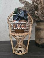Vintage rotan poppenstoel pauwenstoel, Ophalen of Verzenden, Zo goed als nieuw, Accessoires