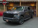 Dodge RAM 1500 5.7 V8 4x4 Laramie Night, panoramadak, 360 gr, Auto's, Dodge, Automaat, Gebruikt, 5654 cc, Bedrijf