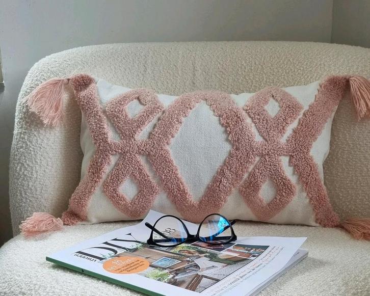 Prachtig handgetuft kussen, Huis en Inrichting, Woonaccessoires | Kussens, Nieuw, Ophalen of Verzenden