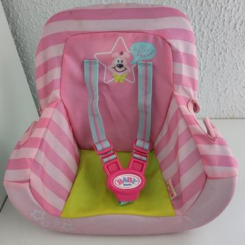 Baby born autostoeltje babyborn. Als nieuw beschikbaar voor biedingen