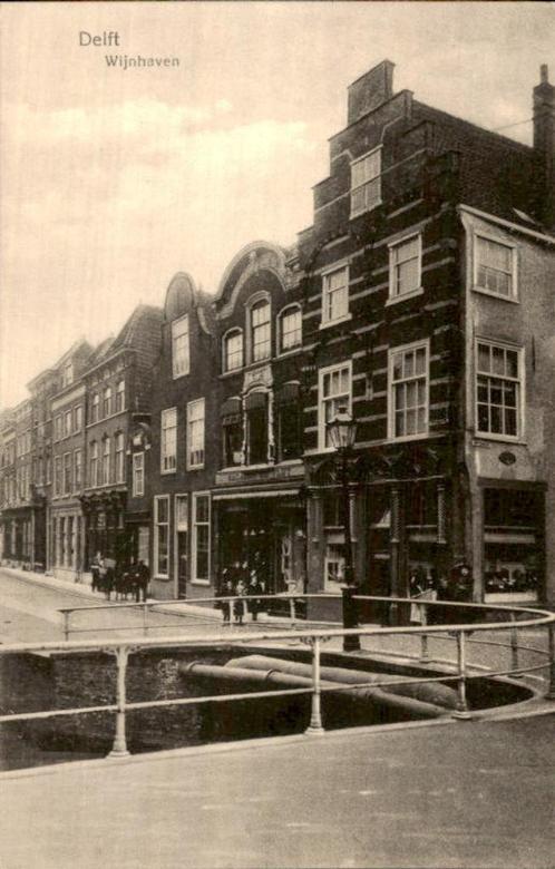 Delft - Wijnhaven, Verzamelen, Ansichtkaarten | Nederland, Gelopen, Zuid-Holland, Voor 1920, Ophalen of Verzenden