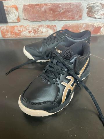 Asics Gel Peak Kunstgras schoenen, maat 33 beschikbaar voor biedingen
