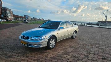 Toyota Camry 3.0 I GL V6 AUT 2000 Grijs beschikbaar voor biedingen