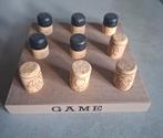 Decoratie spel 'tic tac toe' met wijnkurken, Ophalen of Verzenden, Zo goed als nieuw