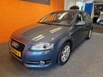 Audi A3 Sportback 1.4 TFSI / AMBIENTE-ADVANCE / PANO-SCHUIFD, Auto's, Voorwielaandrijving, 125 pk, Gebruikt, 4 cilinders