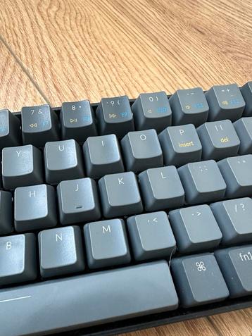 Keychron K6 Mechanisch Bluetooth Toetsenbord beschikbaar voor biedingen