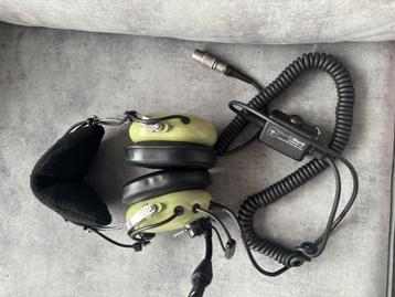 David clark Headset met opbergtas beschikbaar voor biedingen