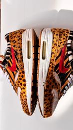 Nike Air Max 1 Atmos Animal - Maat 42, Ophalen of Verzenden, Zo goed als nieuw, Bruin, Sneakers of Gympen