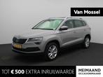 Skoda Karoq 1.5 TSI ACT Business Edition Plus | Camera | Nav, Auto's, Voorwielaandrijving, 4 cilinders, Leder en Stof, 19 km/l