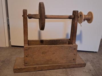 Brocante oid landelijk spinnenwiel  beschikbaar voor biedingen