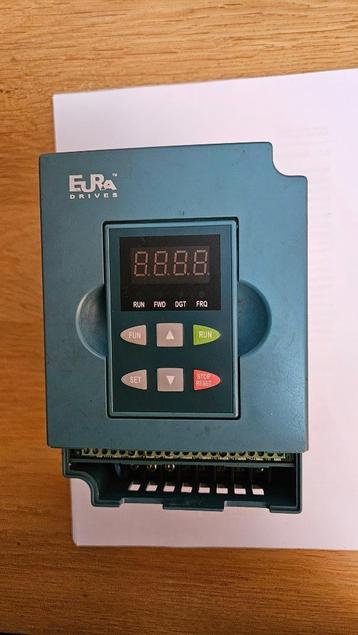 Frequentieregelaar 0.4kw beschikbaar voor biedingen