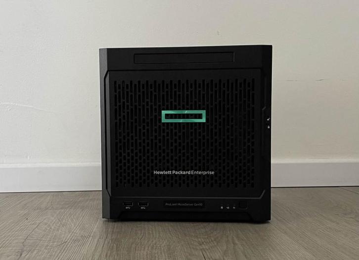 HPE ProLiant MicroServer Gen10 - AMD Opteron X3216 - 8GB ram, Computers en Software, Servers, Zo goed als nieuw, 2 tot 3 Ghz, 8 GB